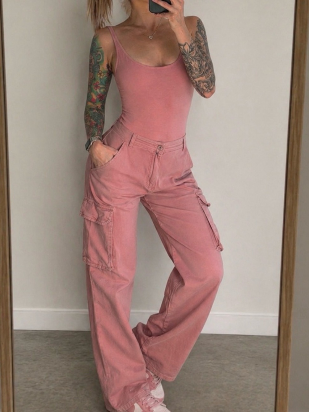 Garage Pink Bodysuit Scoop Neck Sleeveless Snap Bottom Size Medium M
